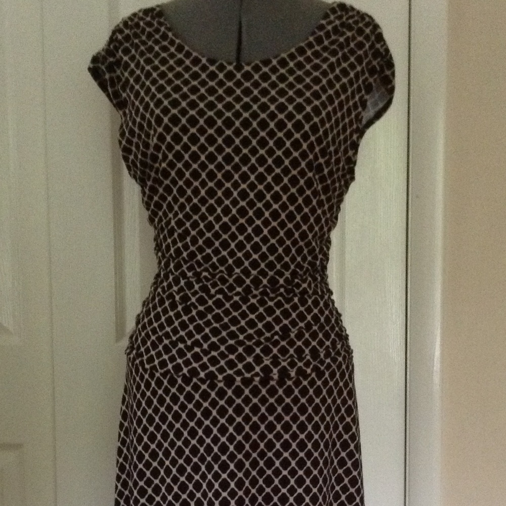 Enfocus Studio Geo Print Knit Shirred Dress